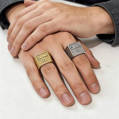 这款时尚男士戒指寓意祈求庇佑与平安，采用316不锈钢材质，镀18K金，经久耐用，防水防褪色，适合日常休闲佩戴及宗教活动。