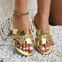 Dép xăng đan nữ màu vàng bóng, đính đá lấp lánh, đế mềm, kiểu dáng châu Âu và Mỹ, dép đi biển/đi nhà đế bằng thoải mái, chống trơn trượt với thiết kế thời trang. - Vàng - Xem 10