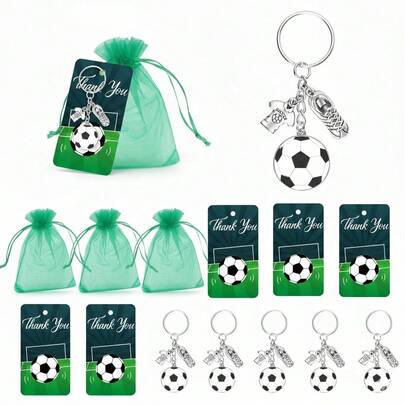 12 piezas Juego de llaveros de fútbol 3 en 1 Multiencanto de aleación de metal Estilo deportivo Patrón de fútbol Bolsa de organza verde Balón redondo Camiseta Zapato Con tarjeta de agradecimiento Llavero Regalo de fiesta de cumpleaños Evento del equipo Día del partido