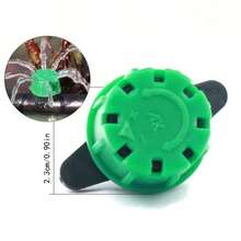 Gotero ajustable tipo gancho con tapa verde de 8 orificios, boquilla de riego por goteo ajustable de 1/4 pulgada para sistema de rociadores, adecuado para mangueras de 4/7 mm, con abridor de orificios, para sistemas de riego de jardines y plantaciones agrícolas - Goteros de riego automático - Ver 3