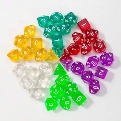Hasbro Hasbro Conjunto de 7 dados transparentes de cristal para RPG - Alta transparência como cristal verdadeiro - Conjunto completo de dados poliédricos para RPG - 12 opções de cores disponíveis - Ideal para jogos de mesa, campanhas de RPG e noites de jogos - Presente perfeito para colecionadores de dados e fãs de D&D