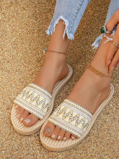 1 Pair Women's Bohemian Paisley Patterned Diamond Lattice Casual Beach Party Sports Asymmetric/Asymmetrical Woven Texture Metal Straw Sole Slide Sandals, Summer Beach Festival Holiday Party Indoor/Outdoor
