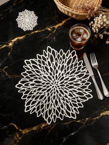 15-Inch Gold Flower Placemat, PVC Material, 3.9-Inch Hollow Flower Coaster, Washable, Easy To Clean, Wipe-Able, Non-Slip, Heat-Resistant, Suitable For Room Decor, Dining Table Decor, Home Decor, Ideal For Holidays, Parties, Birthdays, Weddings, Valentine's Day Decorations - Multicolor - View 4