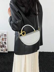 小众奢华设计银色半圆翻盖包，高端金属扭绳手柄手提包，适合晚宴、通勤和约会等场合。 - 銀色 - 查看 5