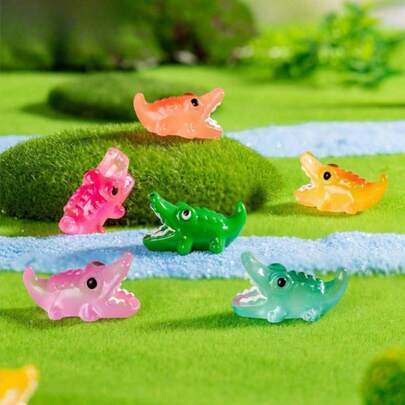 8/16/30/50pcs Glow-In-The-Dark Mini Resin Crocodile Figurines, Suitable For DIY Fairy Garden Micro Landscape Aquarium Plant Decor, Party Favors (Random Color)