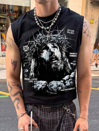 Áo tank top nam dáng rộng không tay in hai mặt hình Chúa Giêsu đội vương miện gai, chữ "Sinners" (kẻ tội lỗi) ở cả mặt trước và mặt sau, phong cách đường phố tôn giáo, thẩm mỹ Y2K Grunge, chất liệu mềm mại, thoáng khí.