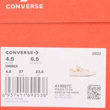 Converse Giày thể thao cổ thấp Chuck Taylor 70S SEASONAL bằng vải canvas dành cho cả nam và nữ, mã sản phẩm A19897C - Màu vàng - Xem 6