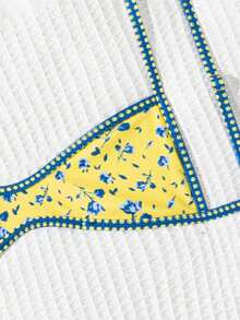 wohenmeili Bộ bikini hai mảnh hở lưng dáng rộng dành cho nữ, họa tiết hoa, thiết kế phối màu tương phản, kiểu dây chéo hở lưng, chất liệu co giãn cao, trang phục đi biển thời trang, lựa chọn mùa hè sành điệu, bikini hai mảnh phổ biến kiểu Âu và Mỹ dành cho kỳ nghỉ. - Nền màu vàng với các chấm màu xanh và vàng ở viền. - Xem 6