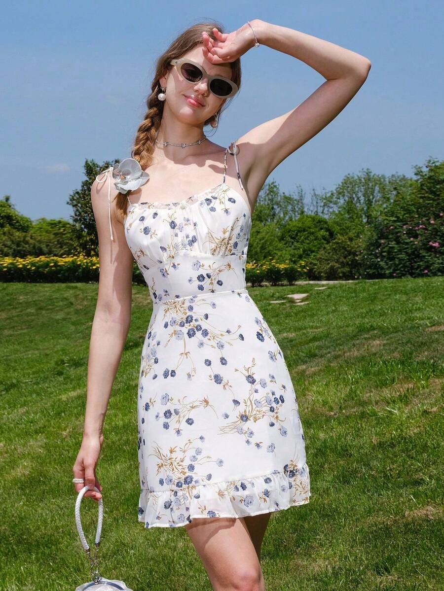 Vestido camisero con estampado floral minimalista y volante en el bajo, para uso diario casual - Beis - Ver 1