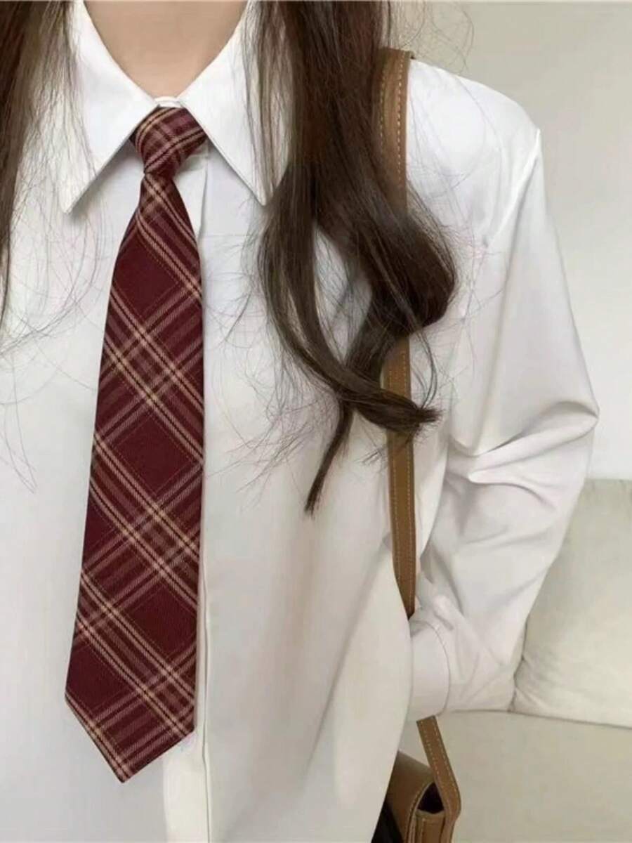 1条女士经典条纹JK制服领带,适合学生和青少年,英伦格纹图案,可作派对领带配饰,也适合搭配女士连衣裙、情人节装饰、节日、旅行、迪斯科、毕业典礼服装。 - 酒紅色 - 查看 1
