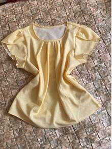 Polka Dot Blouse With Popcorn-Shaped Sleeves And Two Ruffles - Fashionable - Amarillo - Ver 1