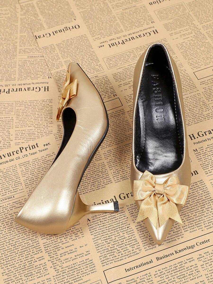 时尚蝴蝶结套脚式女士高跟鞋，仙女风百搭尖头高跟鞋，适合商务、派对、婚礼等场合。 - 金色 - 查看 1