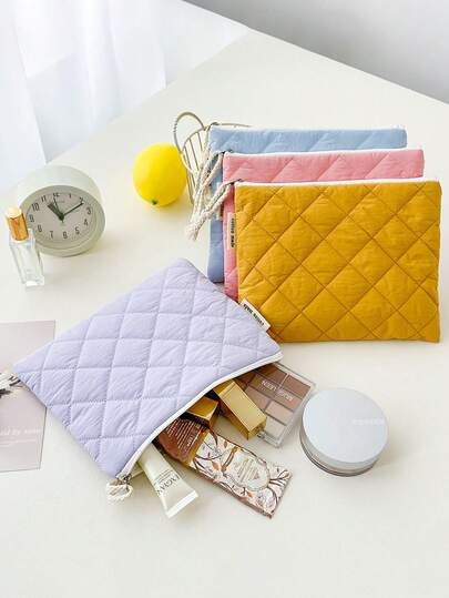 1个女士化妆包，绗缝柔软舒适，手提化妆包，化妆品和洗漱用品收纳包，便携式多功能化妆护肤品收纳包，适合女士旅行