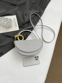 小众奢华设计银色半圆翻盖包，高端金属扭绳手柄手提包，适合晚宴、通勤和约会等场合。 - 銀色 - 查看 8