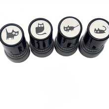 4枚随机猫咪图案印章，卡通猫咪图案印章，随机设计，可爱黑猫印章，热门弯颈黑猫HA23感光印章 - 多款 - 查看 1