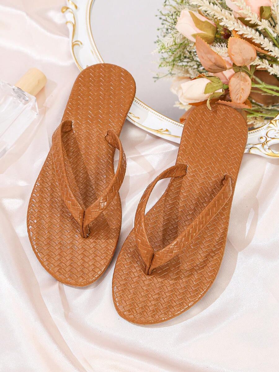 Chinelo feminino de verão com estampa, macio e confortável, ideal para o escritório, passeios, festas, férias e praia. - Marrom Claro - Ver 1