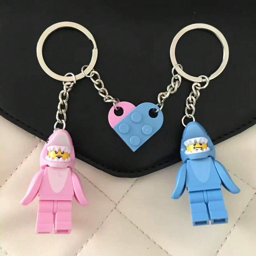2pcs/Set Cartoon Pink Blue Shark Keychain Heart-Shaped Building Block Splicing Couple Key Ring Doll Bag Pendant - A13 - View 1