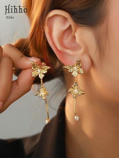 Hihho 1 par de pendientes de mariposa con borlas de oro y plata, con diseño de lujo 3D con brillantes, adecuados para uso diario, citas, fiestas de los jóvenes