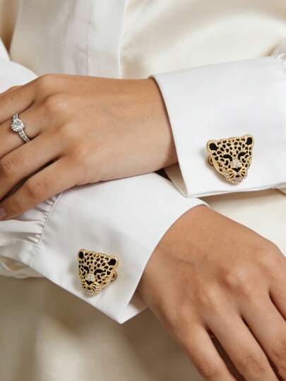 2pcs Fashionable And Versatile Texture Leopard Head Cufflinks, Women's Brooch Button Cover, Fashionable And High-End, Elegant Animals Cinch Clip, Tie Clip, Women's Accessories, Women's Party Light Luxury Show Temperament Clothing Cuff Cover, Suitable For Daily Use, Friend Gift, Lover Gift, Family Gift