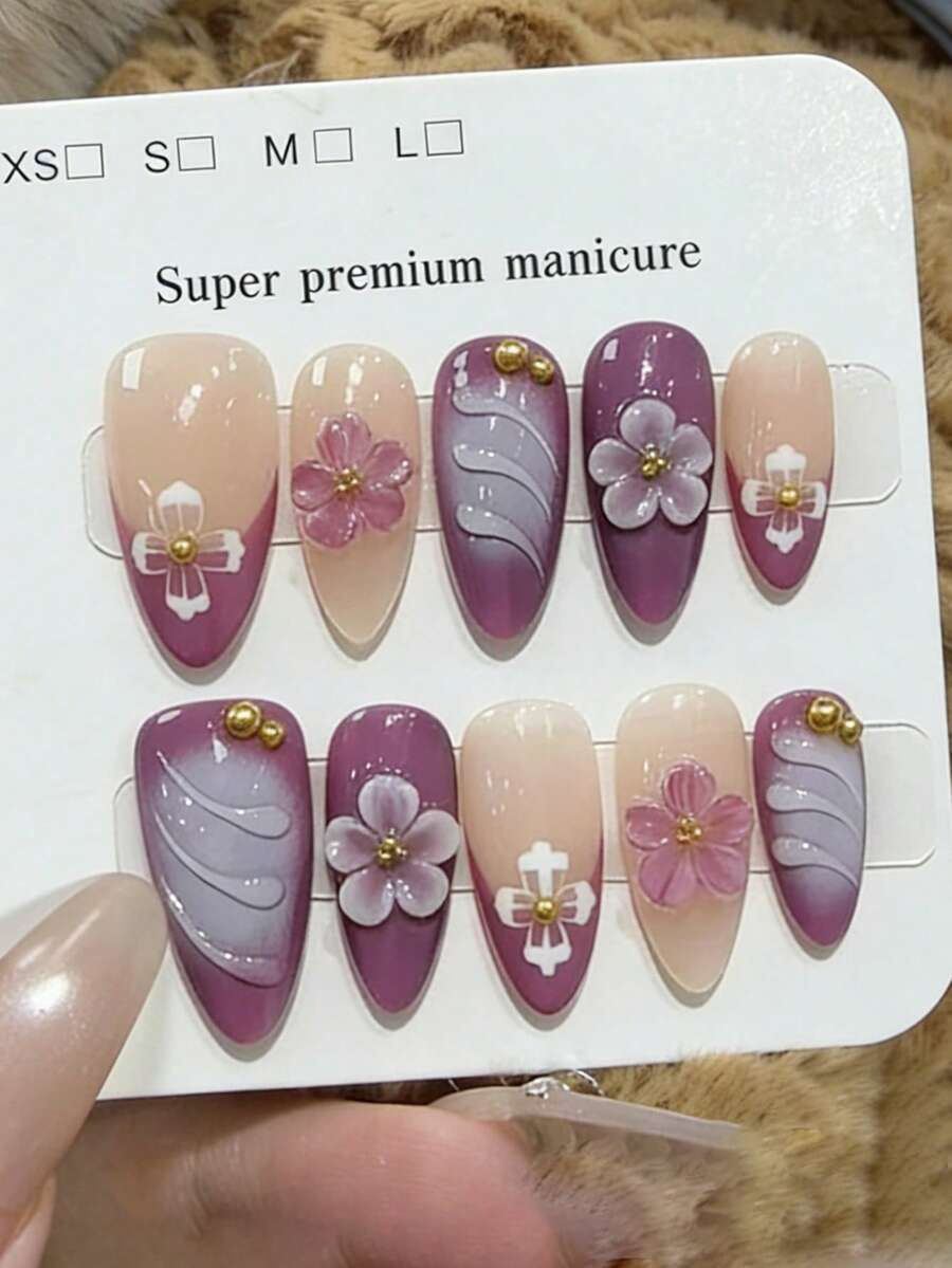 10 móng tay giả thủ công nguyên chất, móng dài hình hạnh nhân, màu tím, kiểu dáng nữ tính nhẹ nhàng, hiệu ứng chuyển màu tím 3D với hoa 3D dễ thương và điểm nhấn bi thép vàng, móng tay giả mộng mơ và lãng mạn dành cho phụ nữ và bé gái, thích hợp cho các lễ hội mùa xuân, hè, thu, đông và sử dụng hàng ngày. - Màu tím - Xem 1