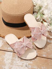 1 par de sandalias planas para niñas pequeñas en color rosa, con decoración de malla transparente brillante, cristales y trébol, diseño minimalista de punta redonda y abierta, suela suave y antideslizante, estilo bohemio y princesa, adecuado para uso diario, vacaciones, festivales y fiestas, primavera/verano 2026 - Rosa - Ver 5