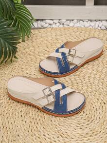 Sandal đế xuồng hai màu có khóa điều chỉnh dành cho nữ, màu be và xanh dương, kiểu dáng thường ngày, thoải mái, đa năng, thích hợp cho kỳ nghỉ biển. - Màu be và xanh dương - Xem 7