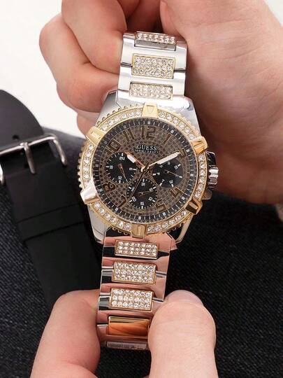  Guess - 時尚多功能腕錶,採用光滑金色不銹鋼錶殼,閃耀水晶錶圈,香檳色錶盤(帶日期/24小時子錶盤),純白矽膠錶帶,礦物玻璃錶鏡,40毫米錶殼 ,準確石英機芯 - GW0772L5