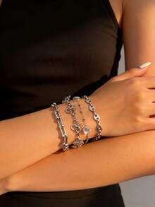 1条不锈钢四叶草手链，适合女士旅行、休闲佩戴 - 銀色 - 查看 9