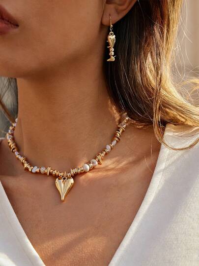 3pcs/Set Unique Vintage CCB Faux Pearl Beaded Heart Pendant Necklace & Earrings Set, Versatile Gold-Tone Jewelry Suit For Daily Wear, Date, Photo Shoot. Chain Length Can Be Customized, CCB Bead Quantity Not Fixed