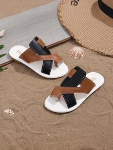 1 Pair White & Black Color Block Children's Beach Sandals, Soft & Comfortable PU Stitched Upper, Round Toe, Slip-On Design, Non-Slip Soft Sole, Fashionable & Cute Vacation Style Flat Slippers, Suitable For Boys & Girls Students Casual, Beach, Spring/Summer - Black - View 7