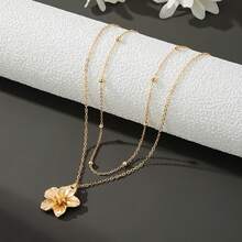 A Two-Layered Pleated Flower Pendant Necklace, Fashionable And Simple, Suitable For Daily Wear And As A Gift For Women - Gold - View 2