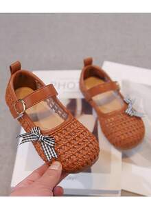 女童镂空编织凉鞋 - 2026夏季新款透气公主凉鞋，软底防滑 - 儿童学步鞋，时尚小皮鞋 - 棕色 - 查看 5