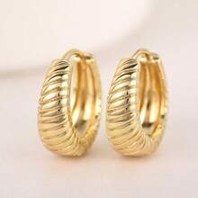 Bộ 3 khuyên tai xoắn vàng thời trang, phụ kiện khuyên tai sành điệu và đa năng. - Hoa tai - Xem 8