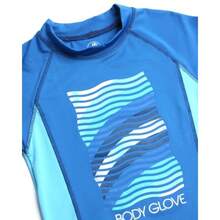 Conjunto de natación para niños Body Glove - Traje de baño de 2 piezas con pantalón corto y camiseta de protección UV, tallas 4-12 - Ondas azules - Ver 4