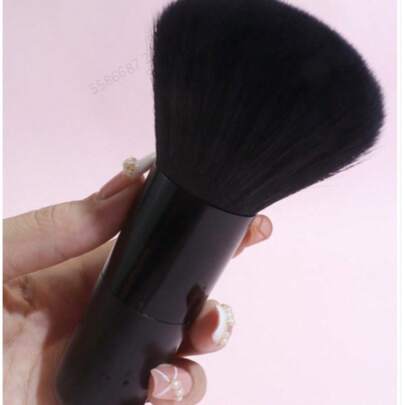 化妆刷，便携式化妆工具，海外热销，不吸油粉底刷，腮红刷，指甲刷