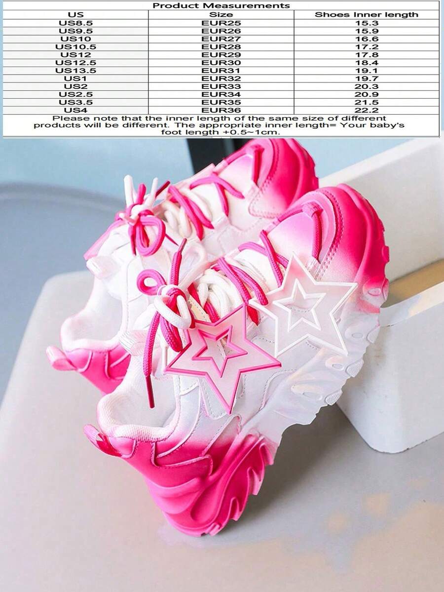 1 双儿童星形装饰运动鞋，采用 3D 立体星形装饰，透气网布和渐变色真皮 PU 材质，具有减震、防滑、舒适和百搭的特性，圆头低帮设计，时尚运动风格，厚底更添质感，适合街头穿着、通勤和日常穿着（正常尺码，脚宽建议选购大一码）