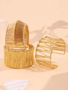 Punk Hip-Hop Water Drop Wide Bracelet, Personalized Matte Bracelet, Exaggerated Alloy C-Shaped Bracelet, Geometric Spring Bracelet, Alloy Bracelet Accessories - Gold - View 3