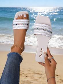 Nuevas sandalias deslizantes tejidas para mujer de verano, sandalias planas de punta cuadrada de alta gama con suela suave para la playa - Beis - Ver 11