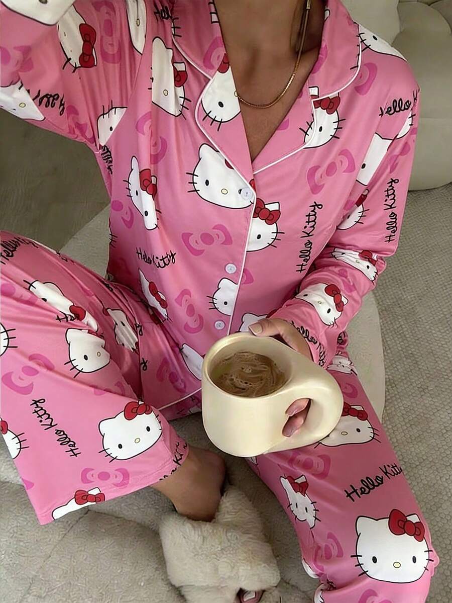 SANRIO Set de pijama de 2 piezas con blusa de manga larga con botones y estampado de Hello Kitty, y pantalón largo de cintura elástica para mujer