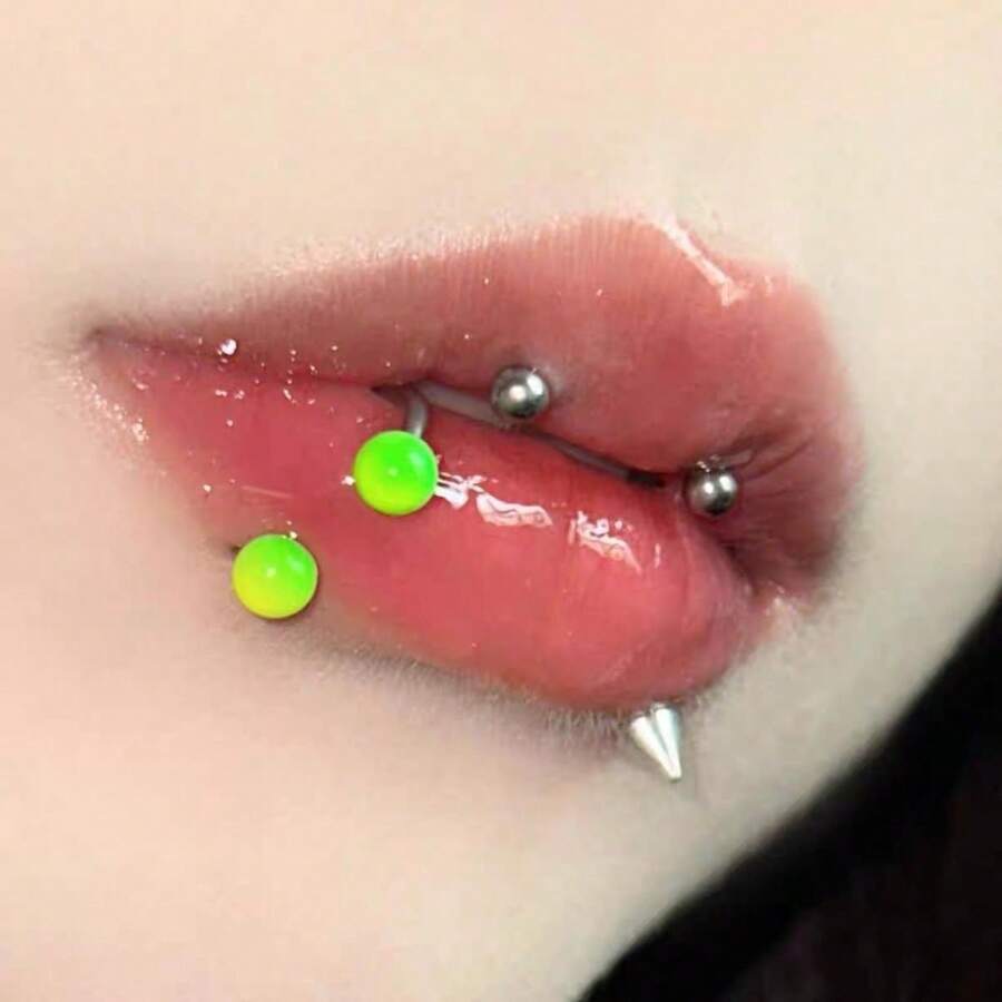 4-Color Gradient Acrylic Lip Ring, Titanium Steel External Thread, Niche European And American Lip Piercing Jewelry - Four-color Gradient Acrylic Lip Ring - View 1