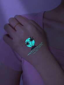 2 fogli di adesivi per tatuaggi temporanei luminosi, unisex, con motivi di montagne, foreste, luna e fiumi. Tatuaggi finti impermeabili, durano 2-5 giorni e possono essere utilizzati su braccia, collo, spalle, vita, schiena e gambe. Perfetti per festival, feste, vacanze, regali e accessori per cosplay. - Multicolore - Visualizzare 3