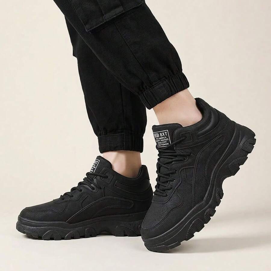 Tenis de senderismo y trabajo para hombre, diseño de corte medio con material de gamuza sintética y suela dentada, suela antideslizante resistente para caminatas prolongadas y uso laboral - Negro - Ver 1