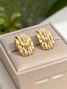 1 Pair New Asymmetrical Oval Textured Lightweight Fashionable Jewelry Stainless Steel Earrings, Suitable For Daily Wear All Year Round - Gold - View 4