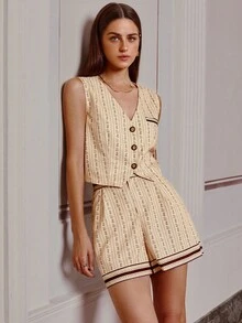 Sollinarry Bộ đồ nữ hai mảnh gồm áo crop top không tay cổ chữ V cài cúc phía trước và quần short, họa tiết vintage, thích hợp mặc đi nghỉ mát mùa hè. - Màu be - Xem 5