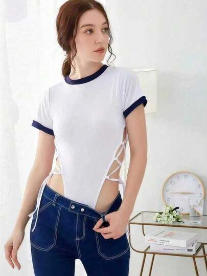 Bộ jumpsuit hở lưng phong cách Goth Lolita, kiểu dáng học viện, xẻ tà cao, buộc dây, khoét rỗng, thích hợp cho ngày Valentine, Giáng sinh. Trang phục kiểu học viện dành cho nữ.