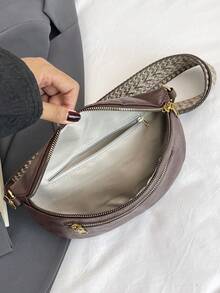 Túi đeo chéo ngực, túi đeo vai bản rộng, chất liệu da PU mềm mại, phối sọc. - Cà phê - Xem 10