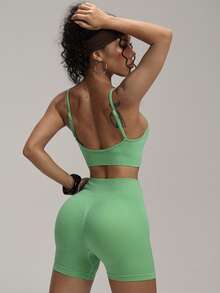 Lifespree 夏季纯色露肩短款上衣和高腰短裤修身运动套装，女士健身服，女士紧身裤套装 - 綠色 - 查看 7