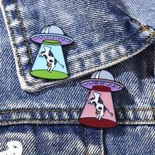 精美太空飞船与奶牛珐琅胸针 - 可爱嘻哈风格，合金材质，休闲装扮或派对的完美之选 - 彩色 - 查看 3