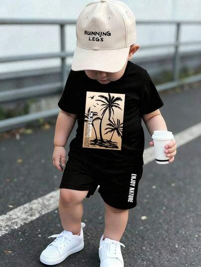 男婴字母印花短袖T恤和短裤套装