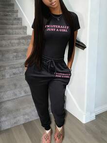 LovelyWholesale 女士休闲字母印花短袖上衣和抽绳裤套装，适合秋季黑色夏季穿着 - 黑色 - 查看 1